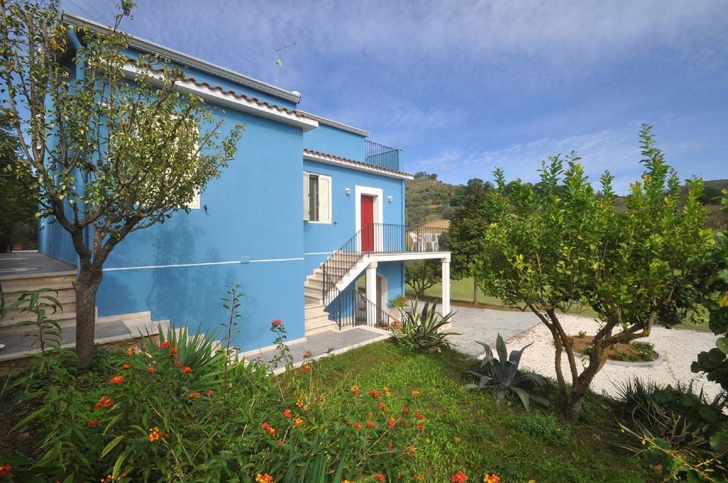 La Casa Blu Mirabella Imbaccari Exterior foto