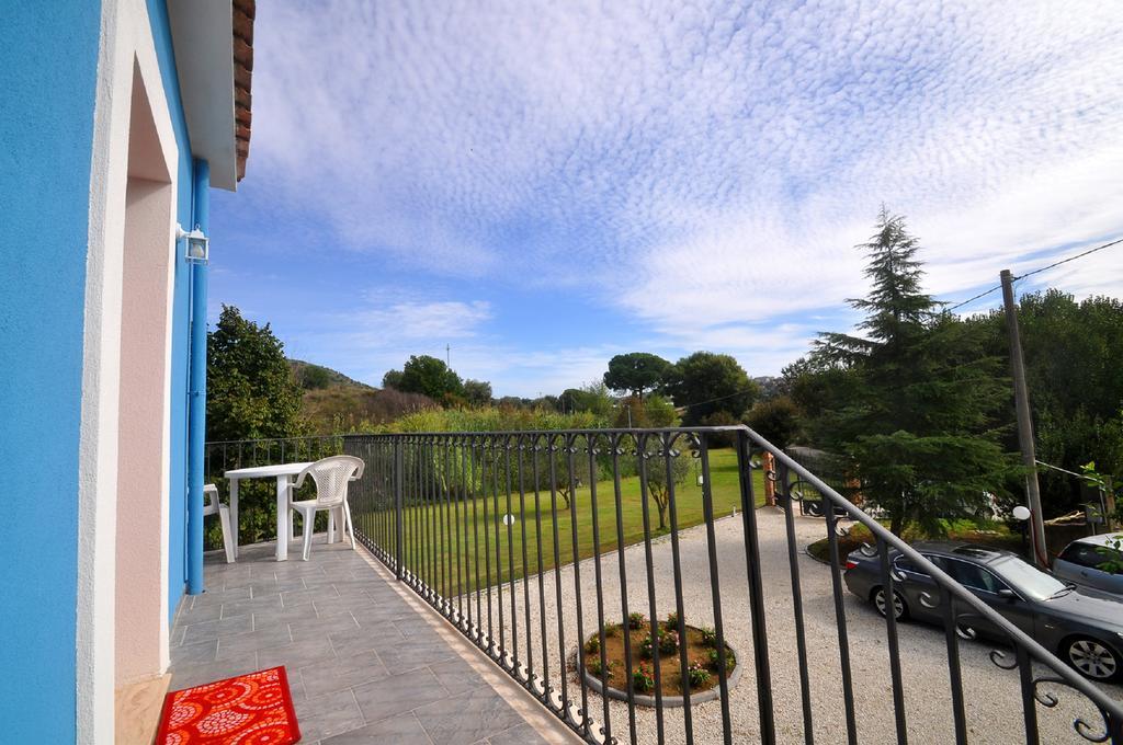 La Casa Blu Mirabella Imbaccari Exterior foto